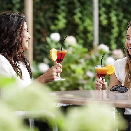 Hotel Novotel Centrum 3*