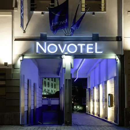 Hotel Novotel Centrum 3*