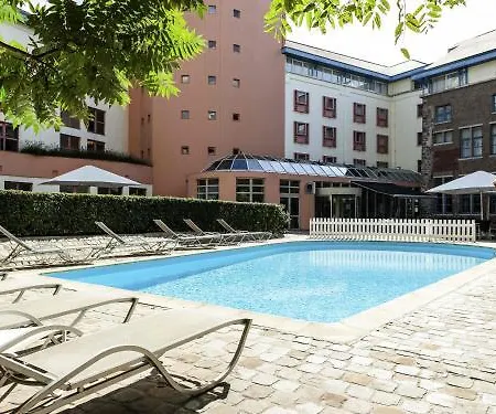 فندق Novotel Centrum 3*