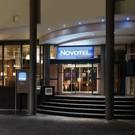Novotel Centrum Hotel 3*