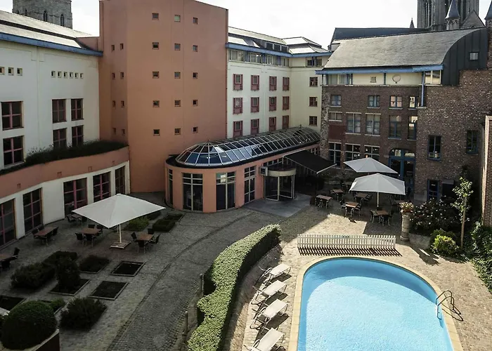 Novotel Centrum Hotel 3*